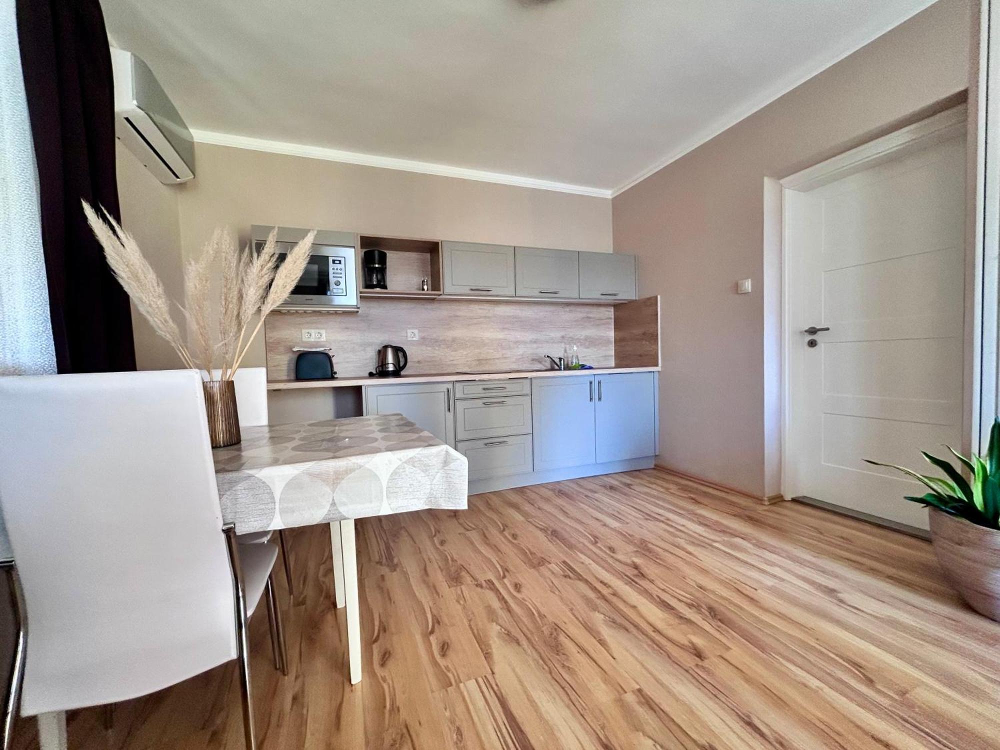 Nemes Apartmanhaz Hévíz Εξωτερικό φωτογραφία